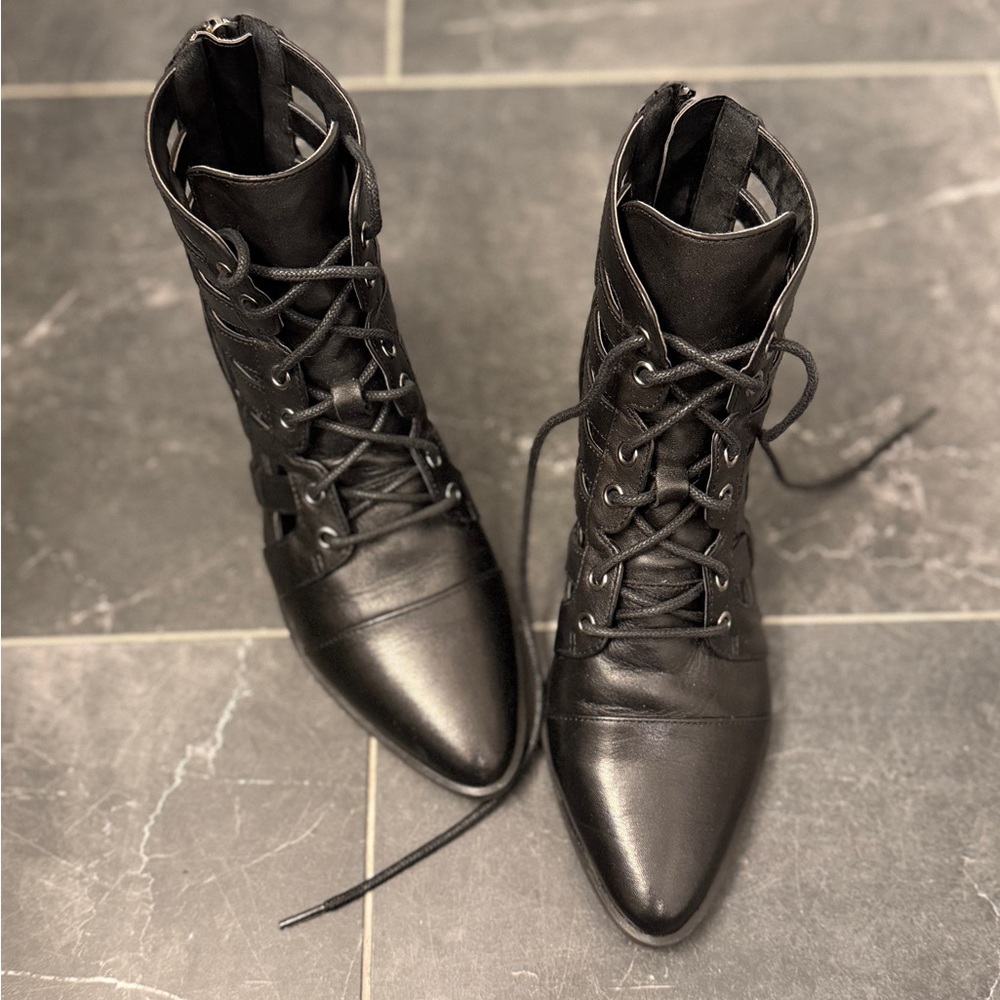Treasure & Bond bootie
